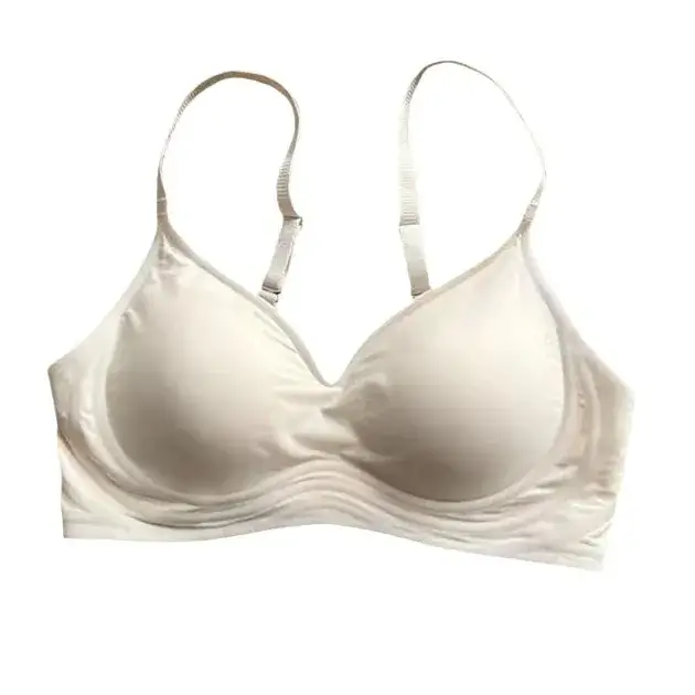 Wire-Free Seamless Intimates for Women with Push-Up Design - Image 10