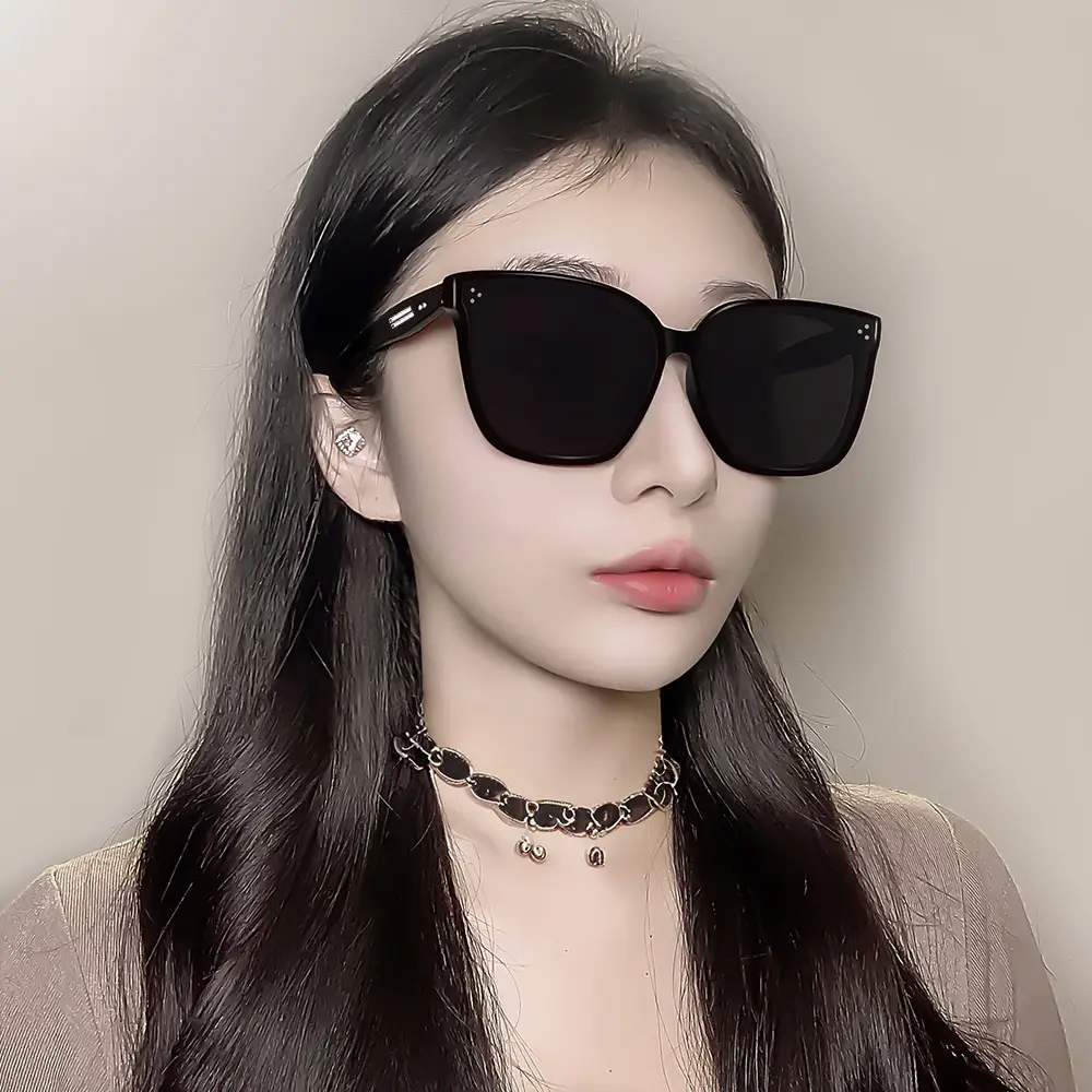 Women Polarized Anti-UV Sunglasses Black