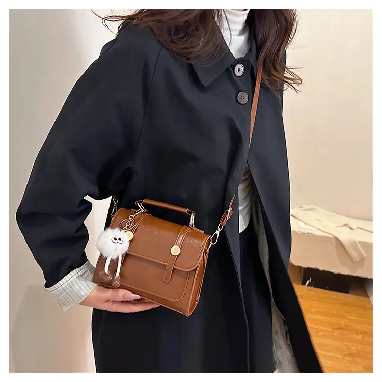 Women Shoulder Messenger Bag Brown Leather Winter 2023 — feature 21