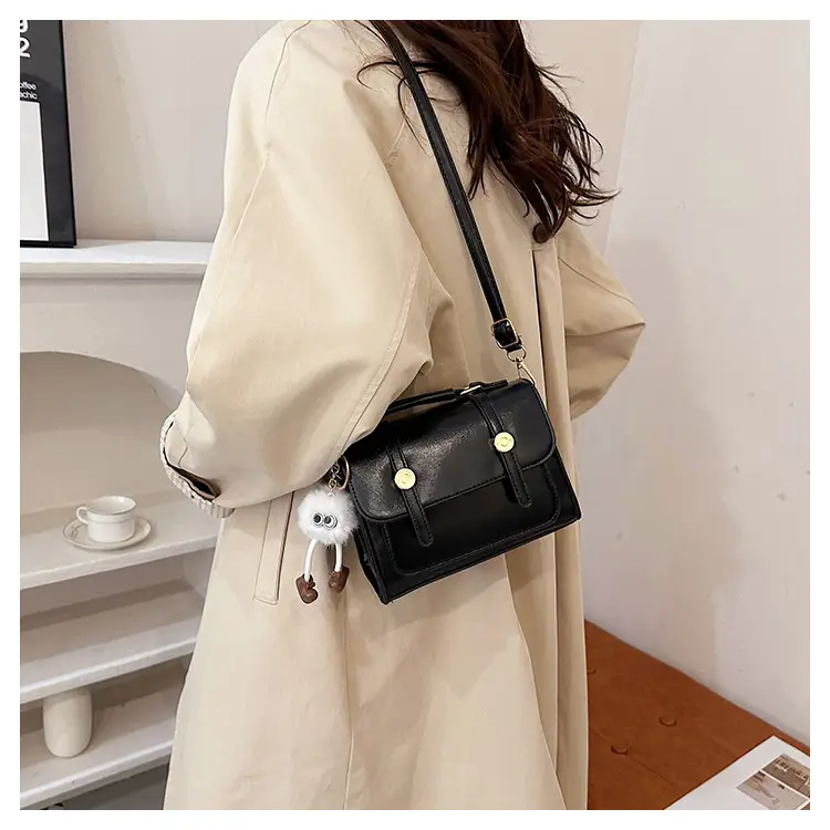 Women Shoulder Messenger Bag Brown Leather Winter 2023 — feature 26