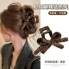 Velvet Bow Hairpins 2 Pack Gray Rhinestone Clip Side — feature 4
