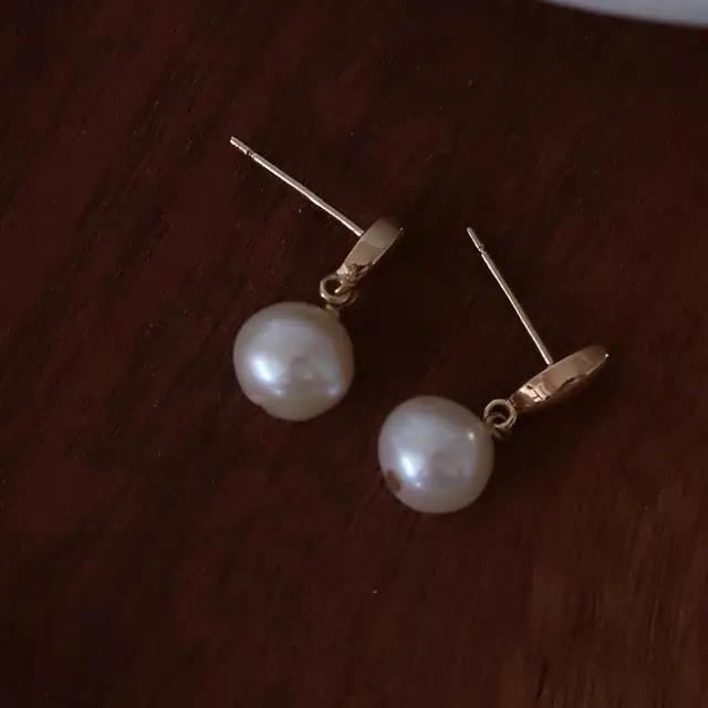S925 Silver Pearl Earrings French Niche Small Elegant - Image 2