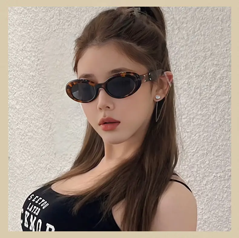 Korean Style Sunglasses Women Men Retro Red Book — feature 4