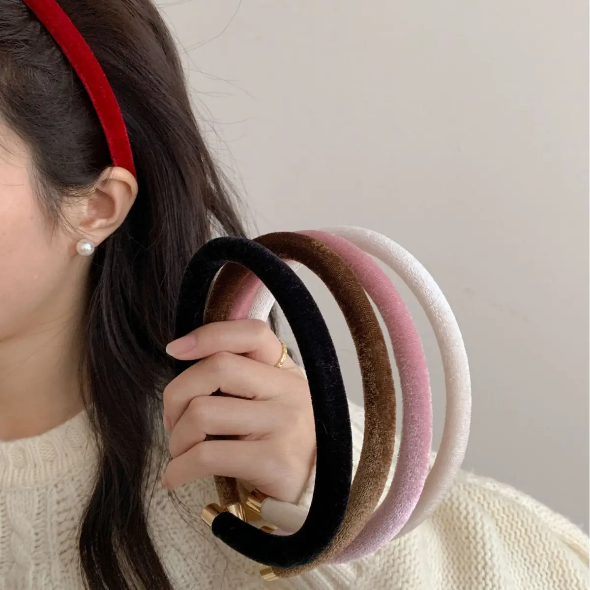 Women's Pink Headband with Pearl Earrings