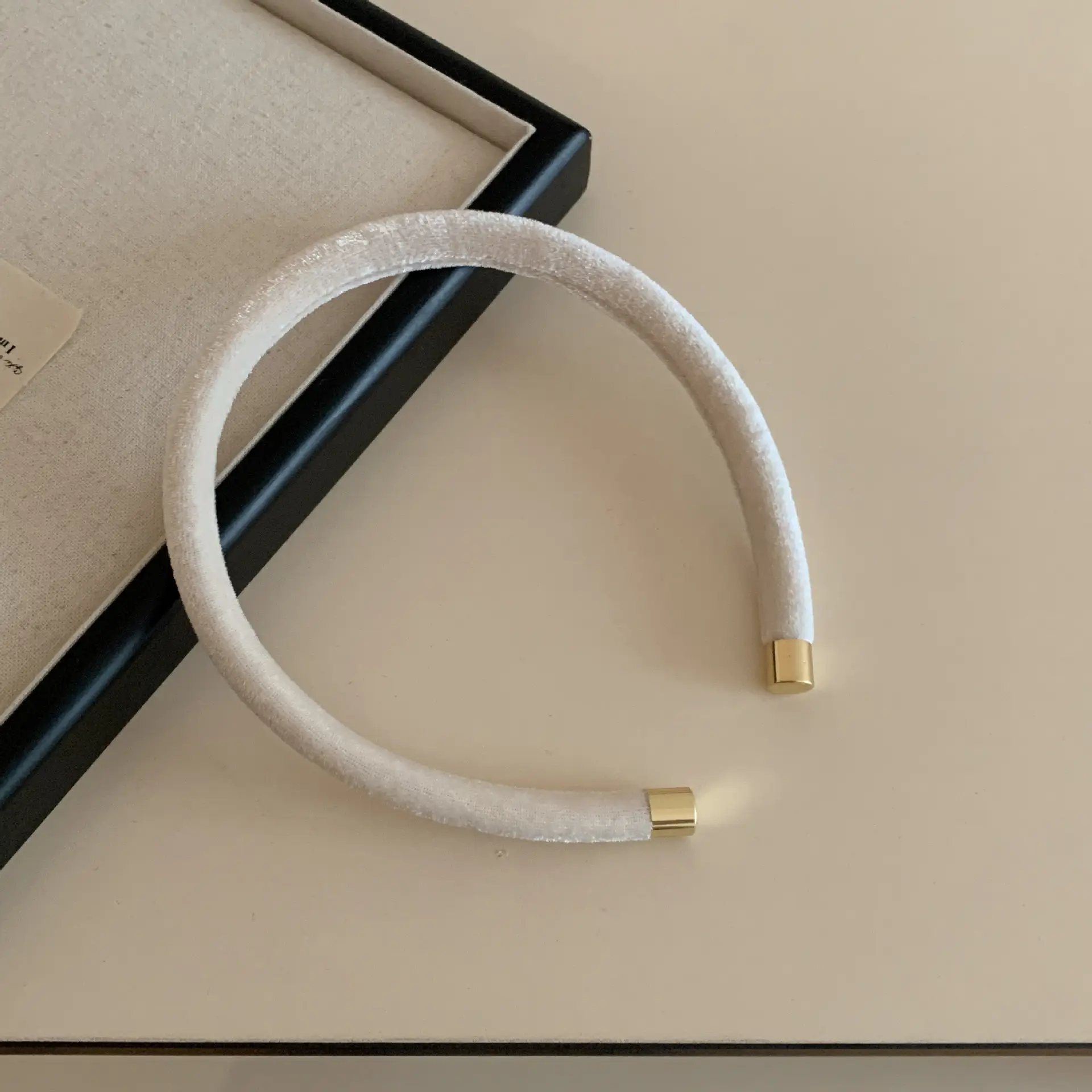 Women's Pink Headband with Pearl Earrings — feature 13