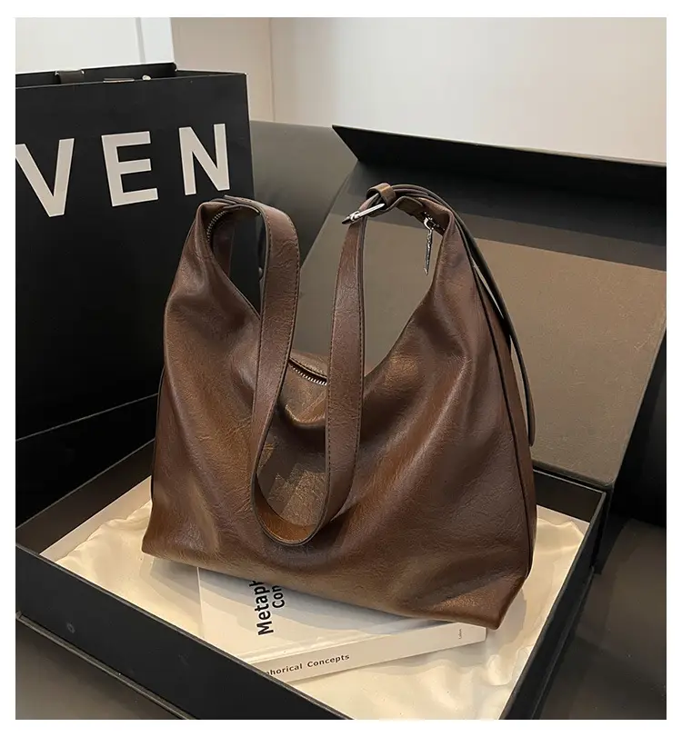 Women Retro Shoulder Messenger Bag Brown 2023 — feature 1