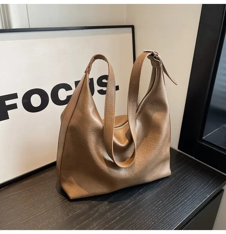 Women Retro Shoulder Messenger Bag Brown 2023 — feature 16