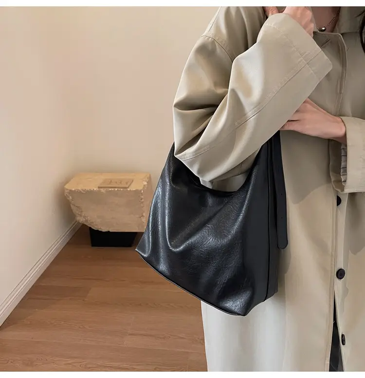Women Retro Shoulder Messenger Bag Brown 2023 — feature 21