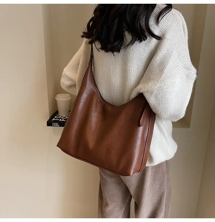 Women Retro Shoulder Messenger Bag Brown 2023 — feature 22