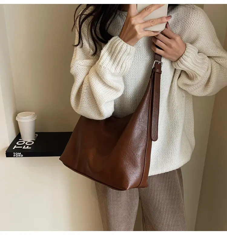 Women Retro Shoulder Messenger Bag Brown 2023 — feature 23
