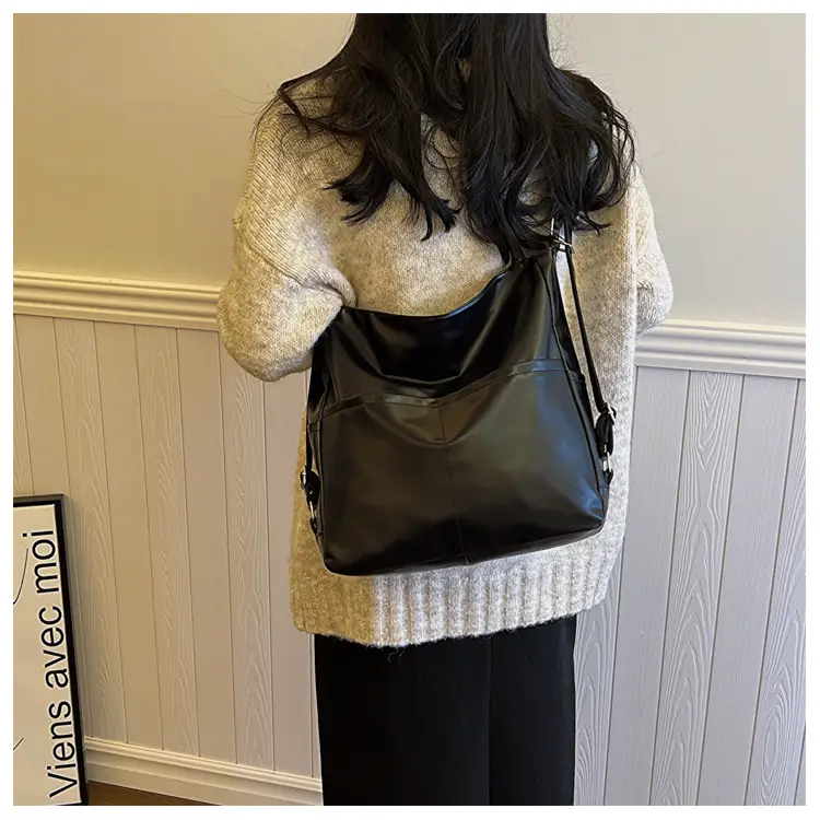 Women Vintage Black Crossbody Shoulder Bag 2023 — feature 10