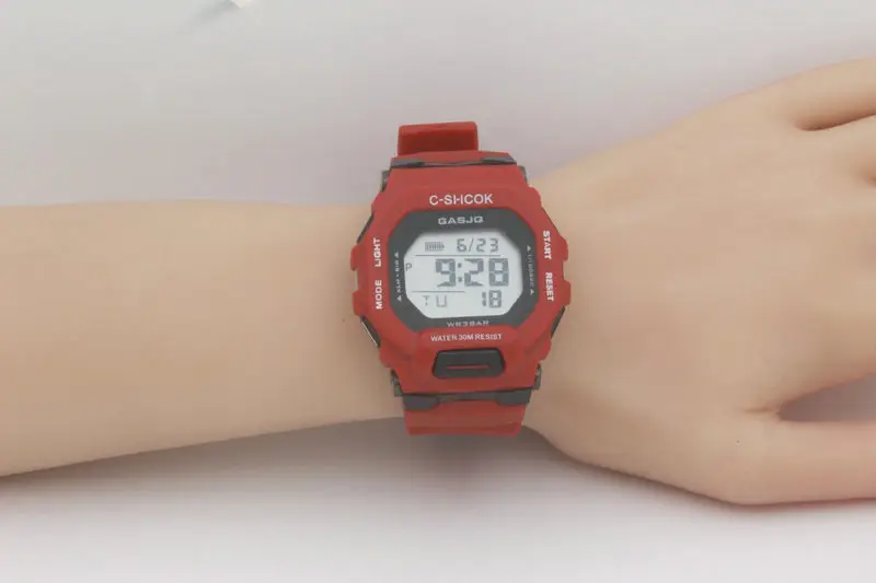 Green Digital Watch for Men 30m Waterproof — feature 13