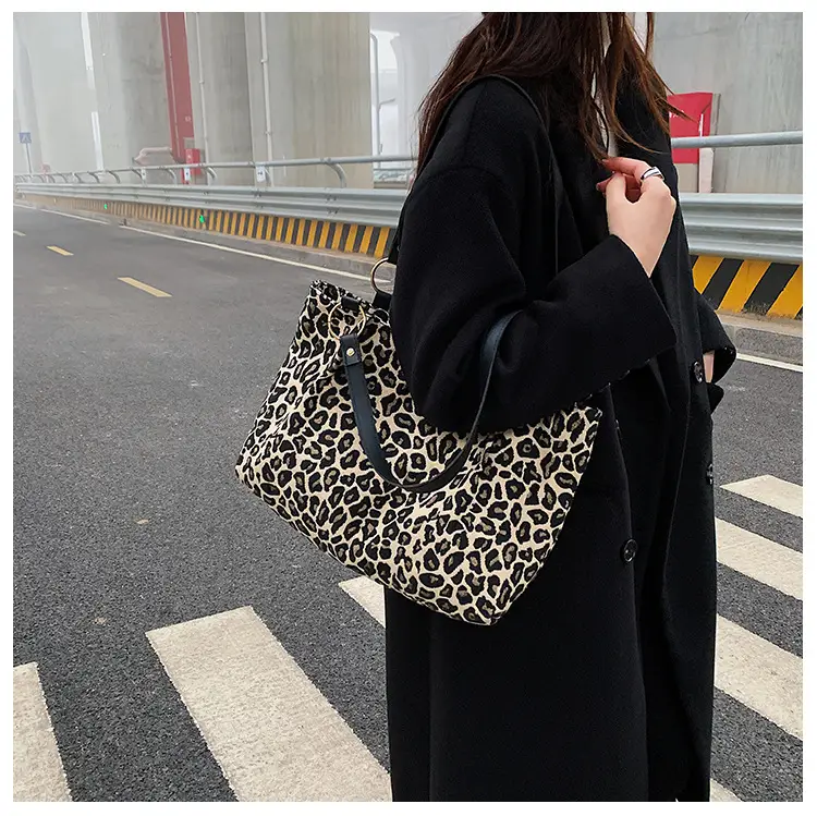 Leopard Print Large Capacity Women's Shoulder Bag — feature 12
