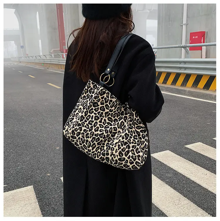 Leopard Print Large Capacity Women's Shoulder Bag — feature 13