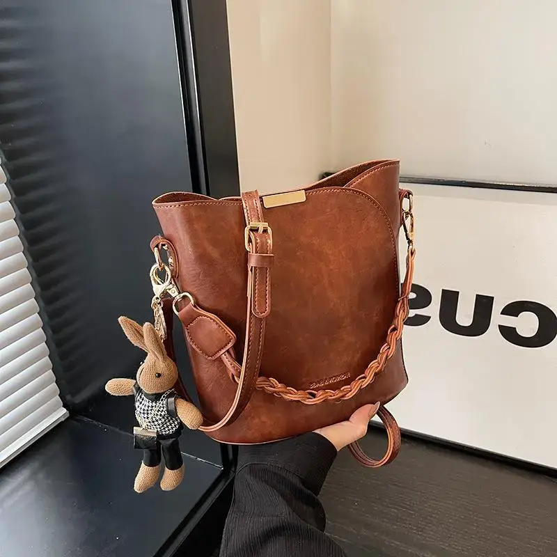 Black Bucket Bag for Women Retro Shoulder Messenger - Image 3