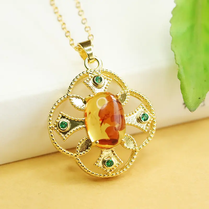 Aiyu Natural Amber Pendant Necklace Ethnic Gold