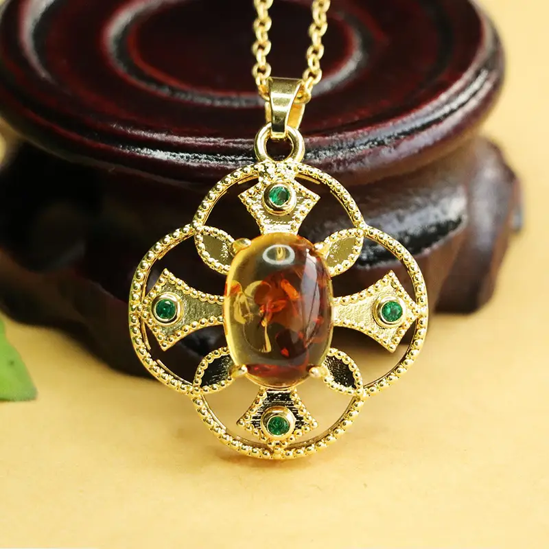 Aiyu Natural Amber Pendant Necklace Ethnic Gold — feature 7