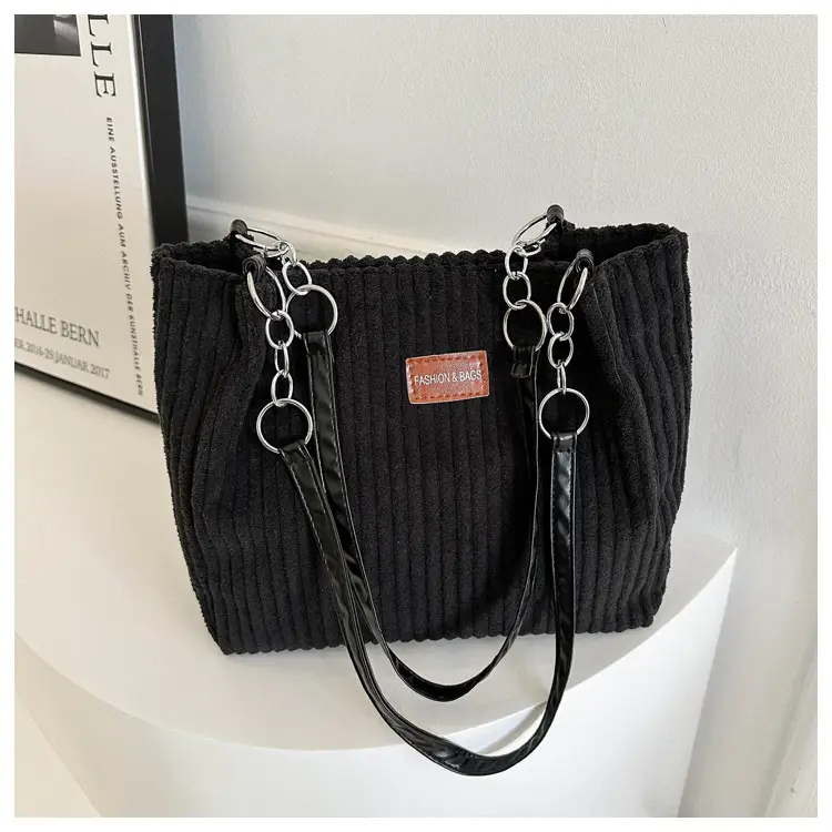 White Velvet Korean Style Shoulder Bag 2023 Winter — feature 13