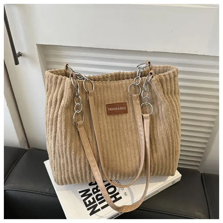 White Velvet Korean Style Shoulder Bag 2023 Winter — feature 16