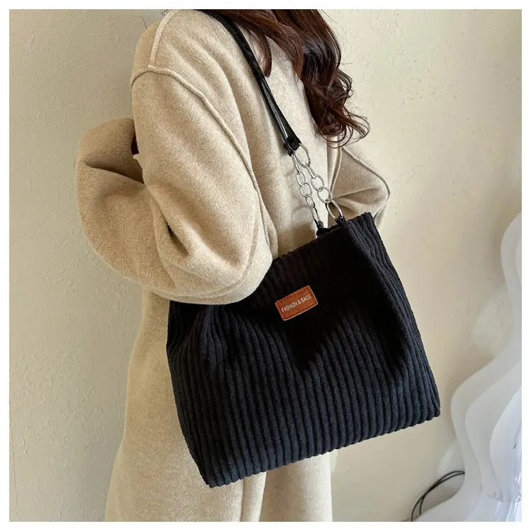 White Velvet Korean Style Shoulder Bag 2023 Winter — feature 17