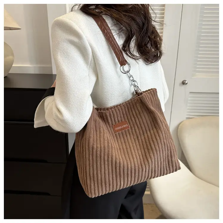 White Velvet Korean Style Shoulder Bag 2023 Winter — feature 20