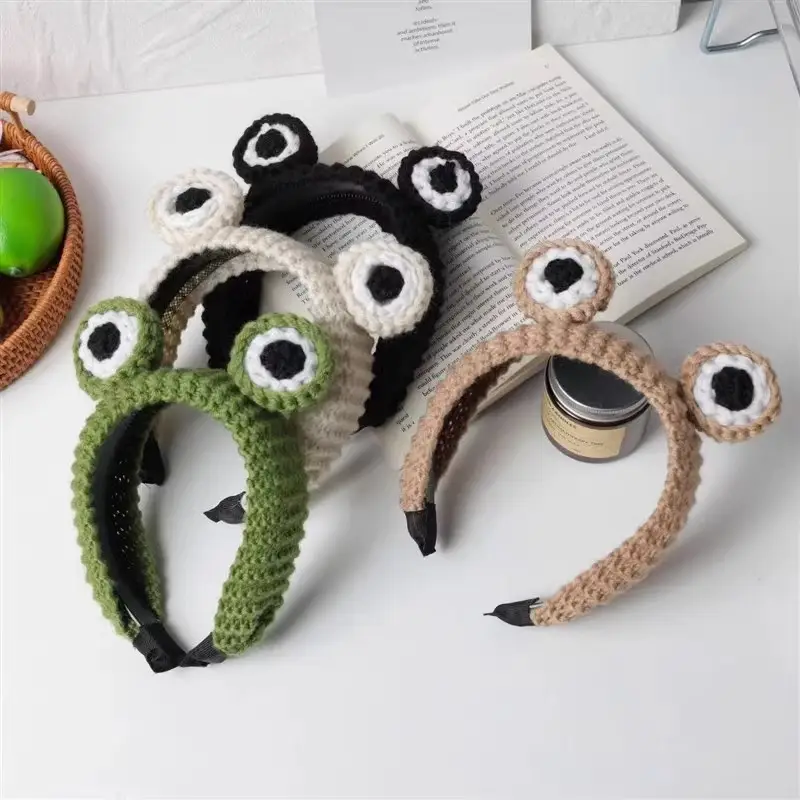 Green Wool Knitted Frog Headband with Big Eyes - Image 5
