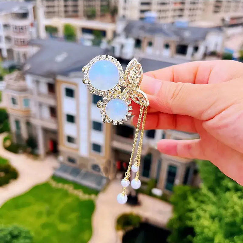 Elegant Korean Style Cherry Tassels Hair Clips — feature 5