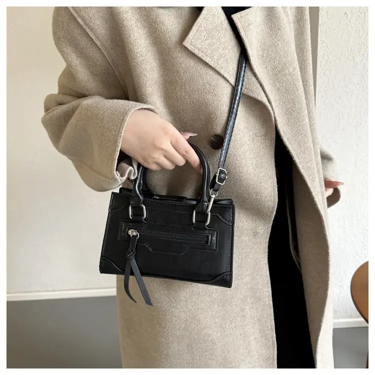 Women's Brown Leather Shoulder Messenger Bag Winter 2023 — feature 12