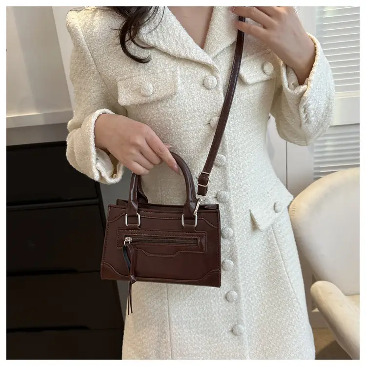 Women's Brown Leather Shoulder Messenger Bag Winter 2023 — feature 18
