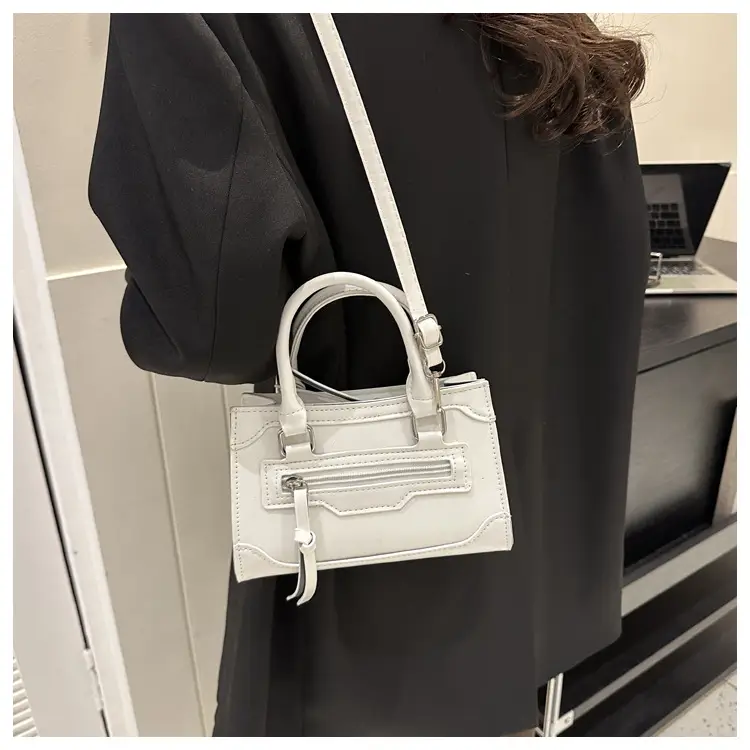 Women's Brown Leather Shoulder Messenger Bag Winter 2023 — feature 21