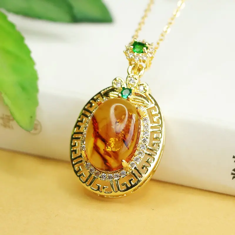Aiyu Natural Amber Pendant Necklace Ethnic Gold - Image 3