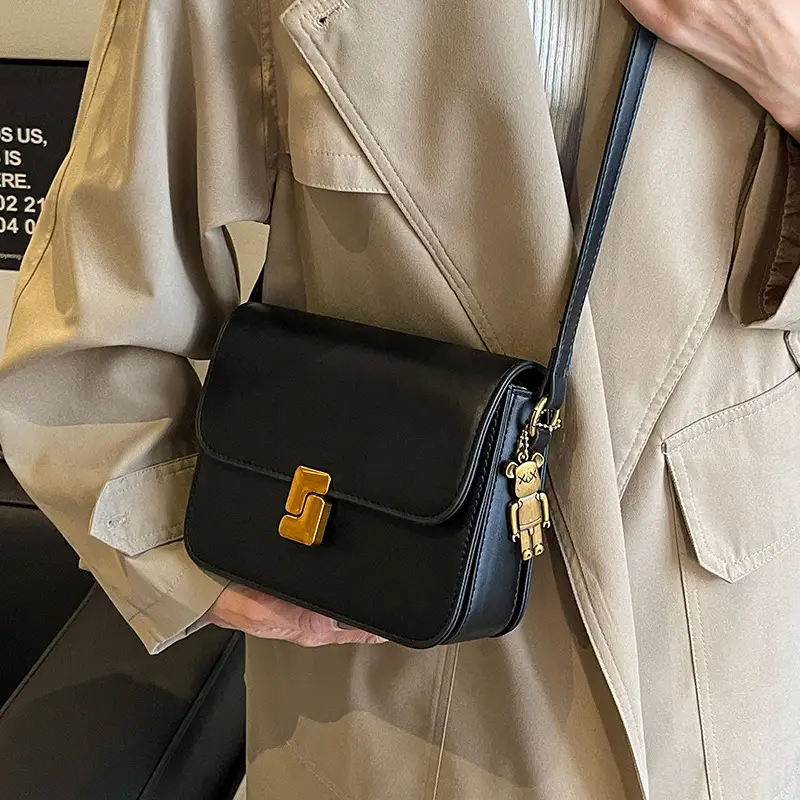 Black Crossbody Bag with Gold Chain & Clasp - Image 7