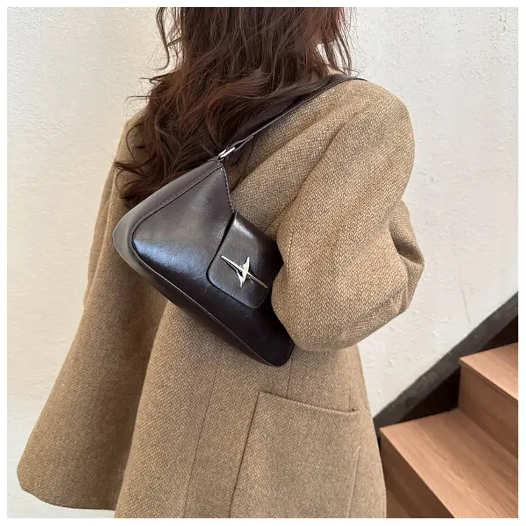 Black Star Logo Women's Shoulder Bag — feature 13
