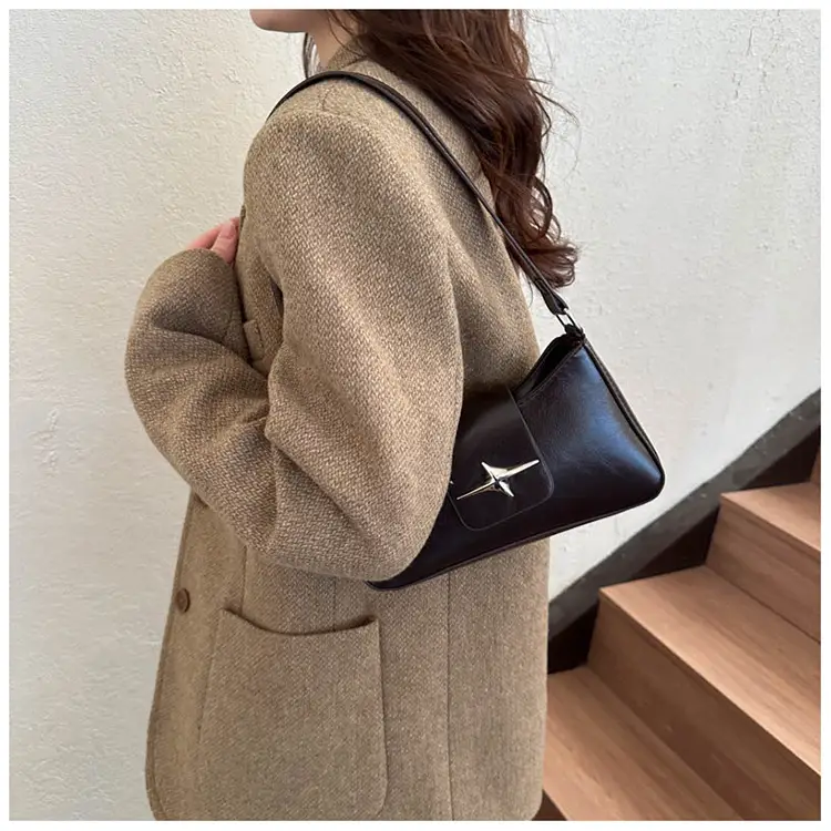 Black Star Logo Women's Shoulder Bag — feature 14