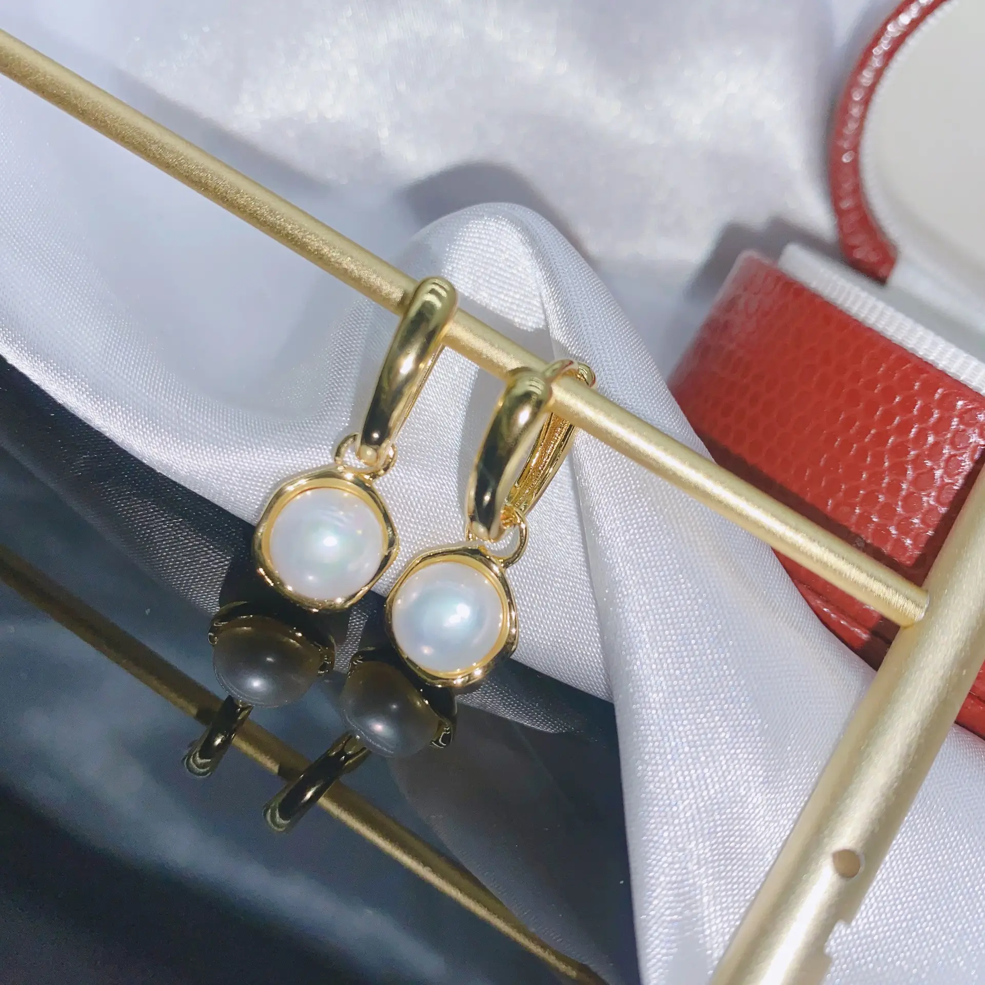 18K Gold Plated Pearl Earrings Set of 3 — feature 12