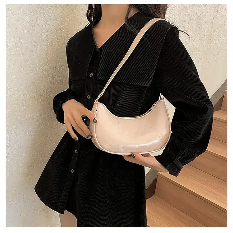 2024 Women's Black Shoulder Bag with Adjustable Strap — feature 12