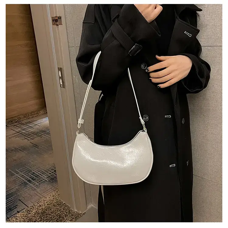 2024 Women's Black Shoulder Bag with Adjustable Strap — feature 13