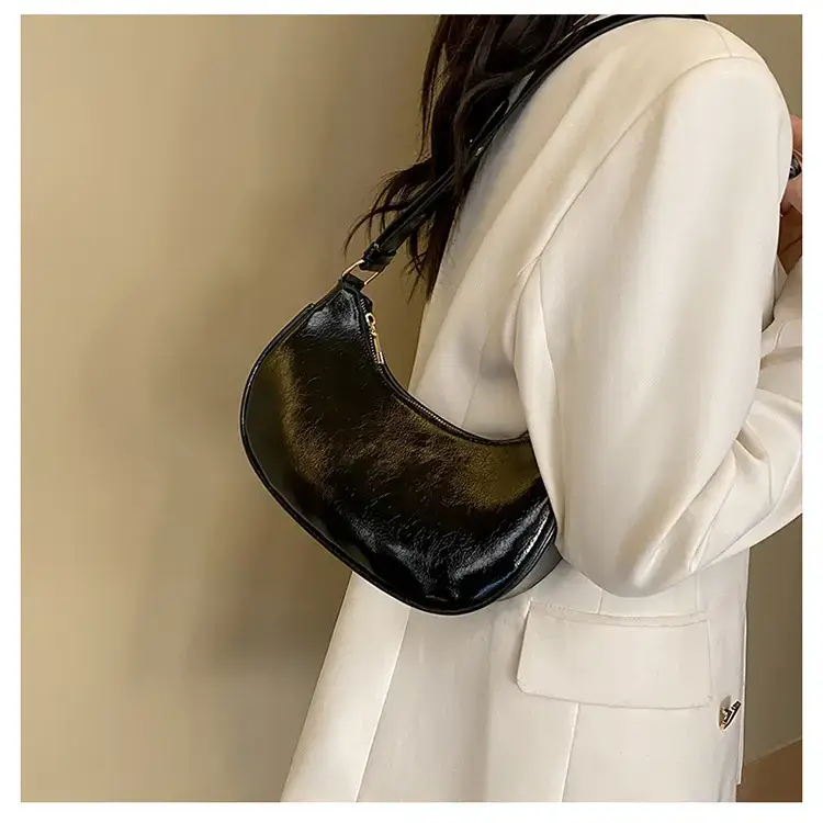 2024 Women's Black Shoulder Bag with Adjustable Strap — feature 17