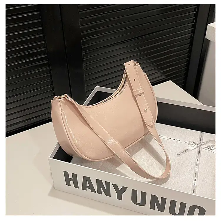 2024 Women's Black Shoulder Bag with Adjustable Strap - Image 4