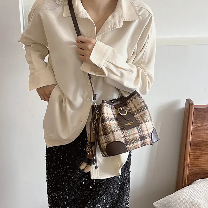 Plaid Woolen Crossbody Bag for Women Winter 2023 - Image 6