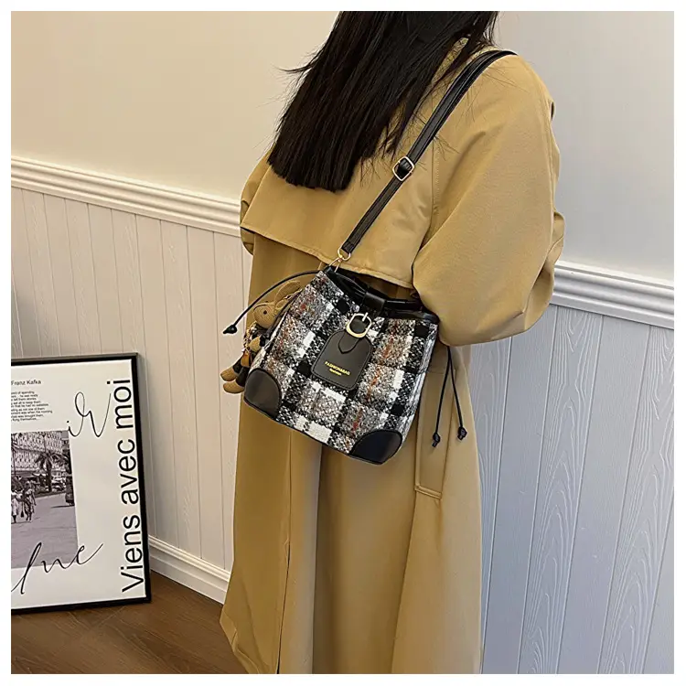 Plaid Woolen Crossbody Bag for Women Winter 2023 — feature 11