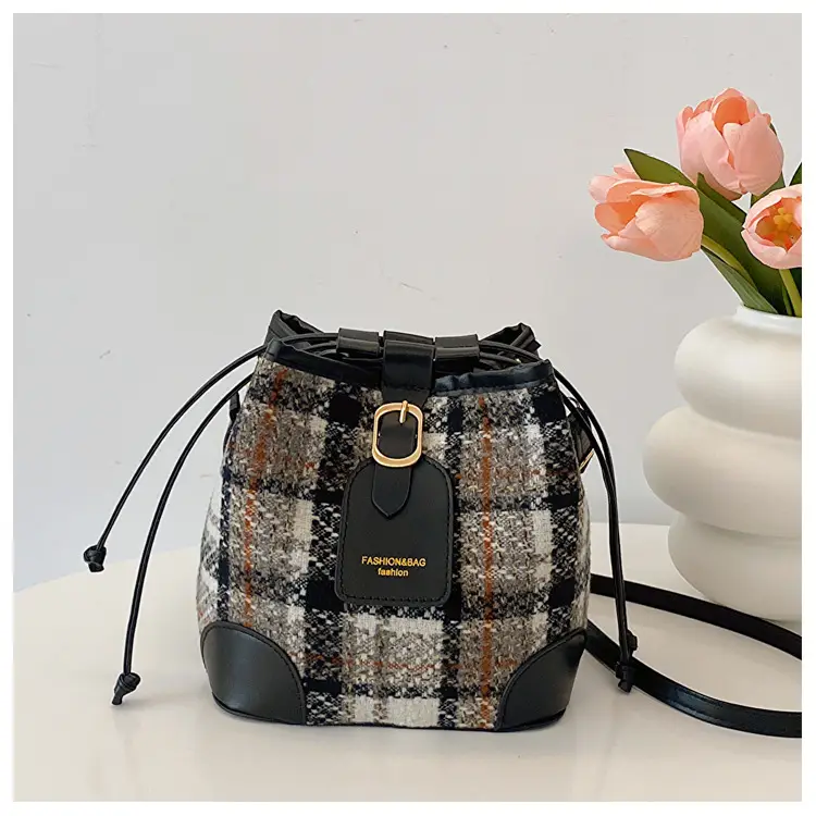 Plaid Woolen Crossbody Bag for Women Winter 2023 — feature 21