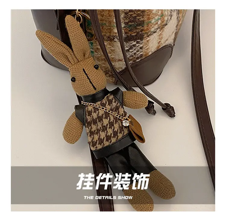 Plaid Woolen Crossbody Bag for Women Winter 2023 — feature 7