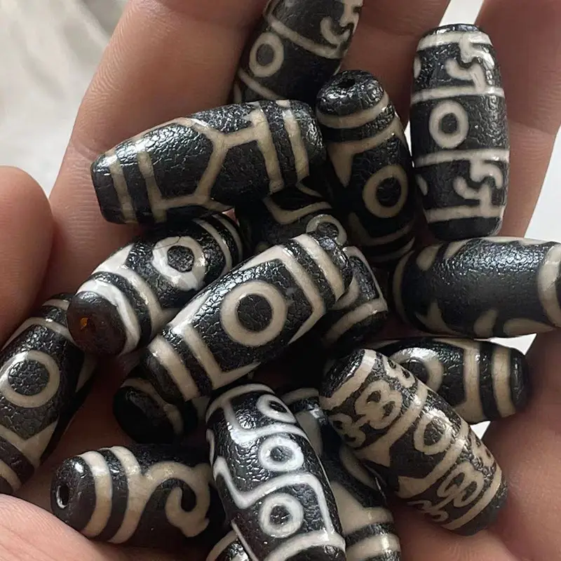 30mm Antique Black & White Agate Beads Loose Wholesale - Image 4