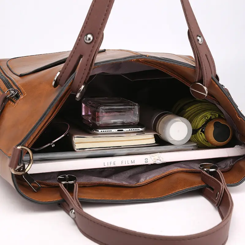 Brown Leather Shoulder Bag with Crossbody Strap - Image 7
