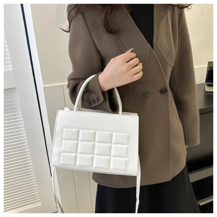 Korean Style Textured Shoulder Bag for Women 2023 — feature 17
