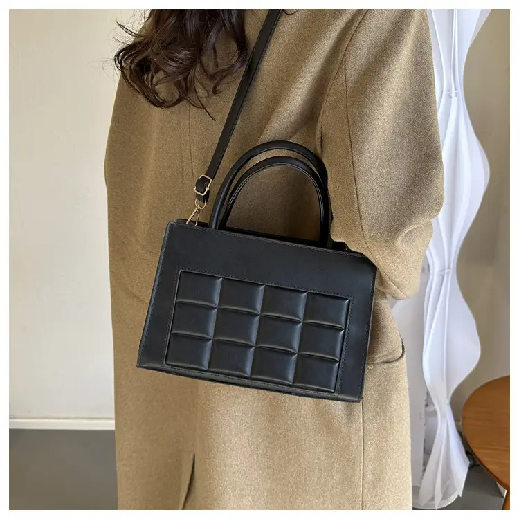Korean Style Textured Shoulder Bag for Women 2023 — feature 9