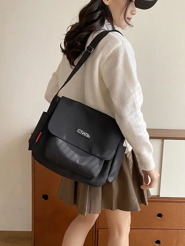 Black Japanese Messenger Bag for Men Women - Image 4
