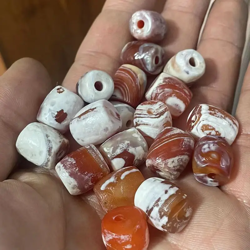 Handmade Red & Milky White Agate 13x15mm Loose Beads - Image 2