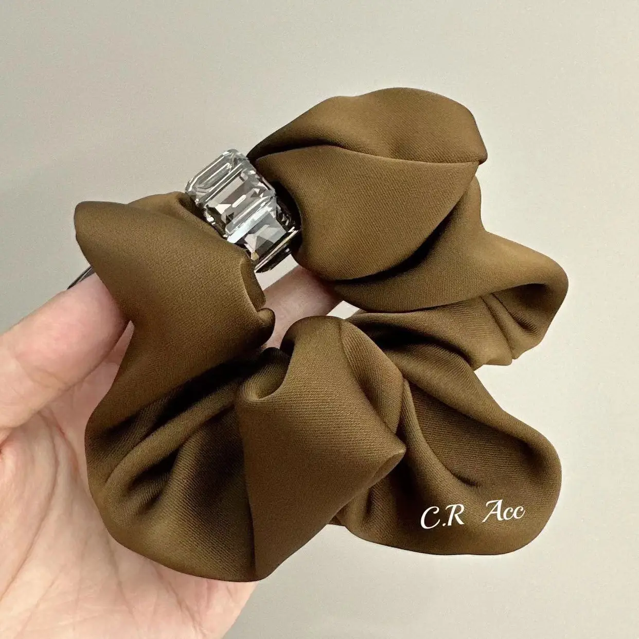 New South Korea Imported Satin Hair Band with French Retro Metal Design - Image 5